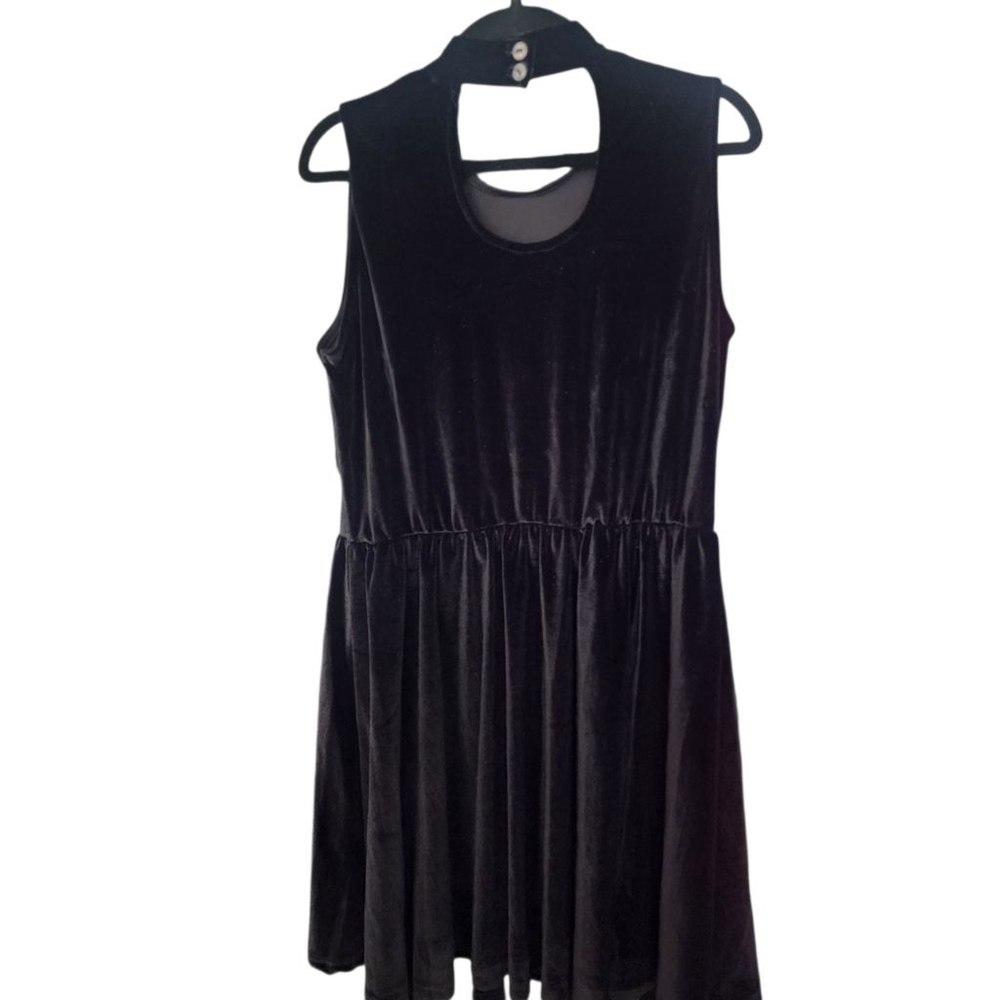 POL Crushed Velvet Black Dress Size Medium, New - Picture 2 of 3